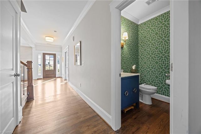 2919 Wynnewood Drive, Greensboro, NC 27408