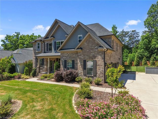 2919 Wynnewood Drive, Greensboro, NC 27408