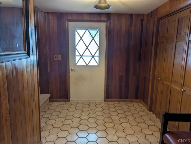 8046 Bamm Hollow Road, Clay, NY 13041