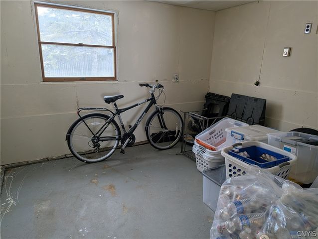 8046 Bamm Hollow Road, Clay, NY 13041