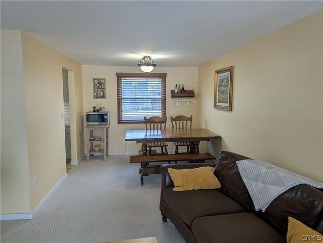 8046 Bamm Hollow Road, Clay, NY 13041