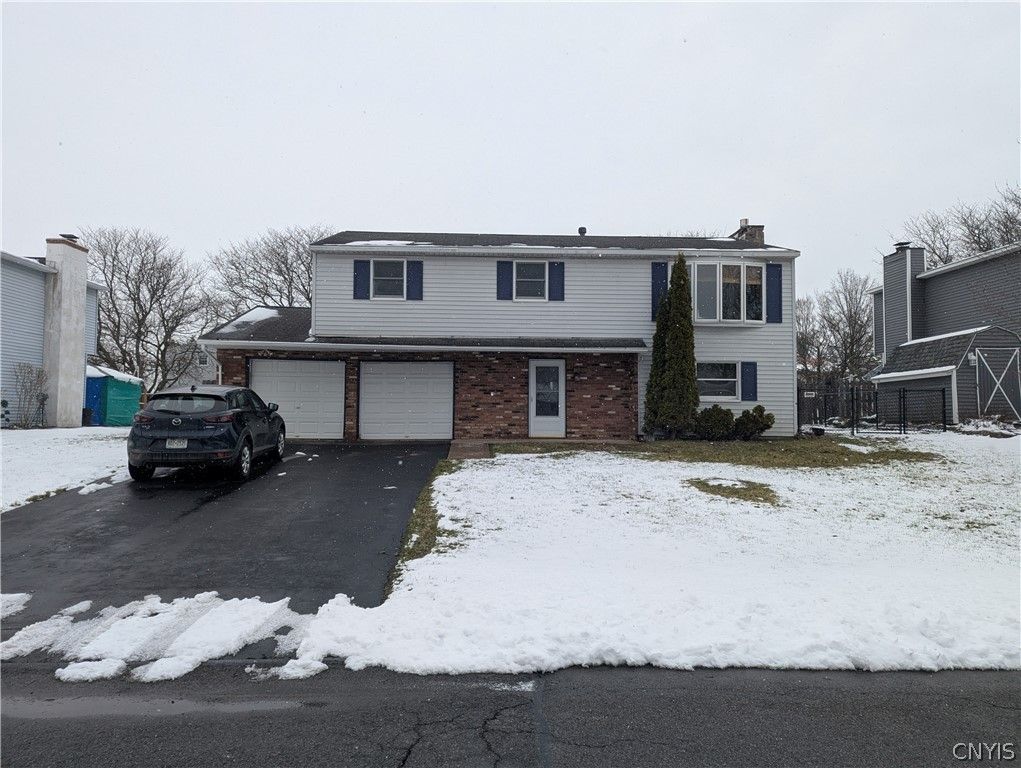 8046 Bamm Hollow Road, Clay, NY 13041