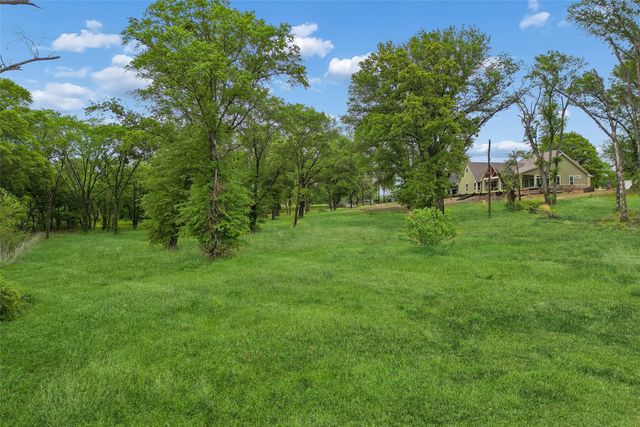 1593 Shoreline Drive, Mabank, TX 75143