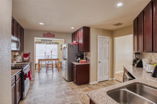 2830 N Red Birch Circle, Houston, TX 77038