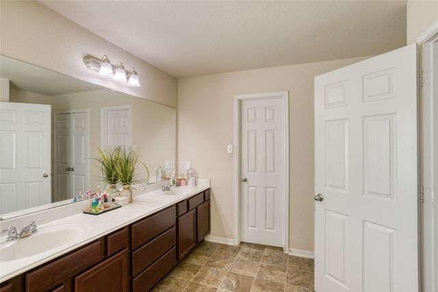 2830 N Red Birch Circle, Houston, TX 77038