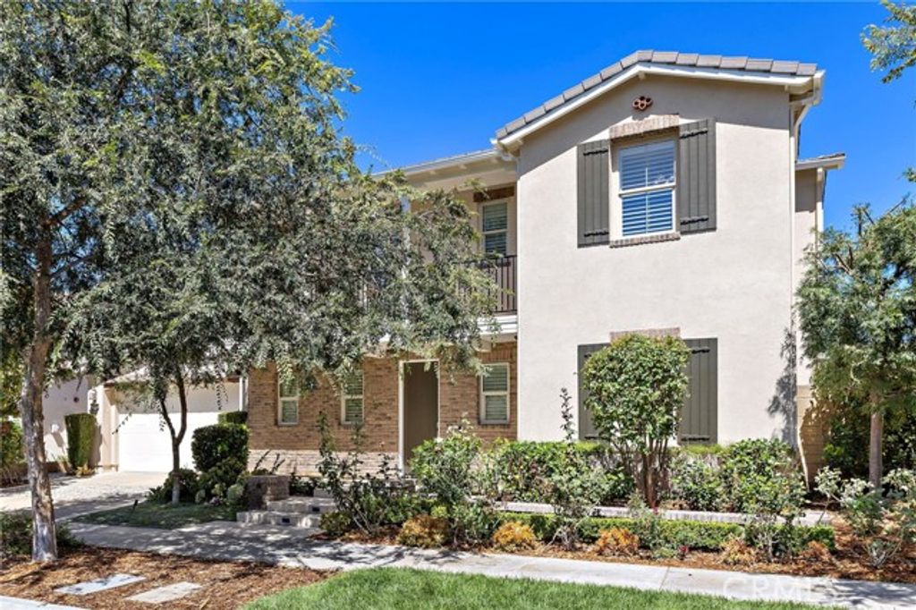 103 Aims, Irvine, CA 92618