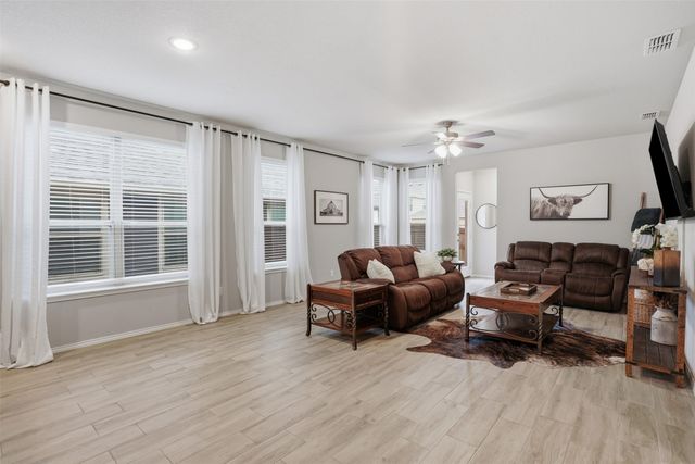 2820 Bursera Lane, Fort Worth, TX 76108