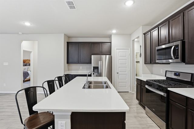 2820 Bursera Lane, Fort Worth, TX 76108