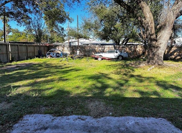 8418 Sonneville Drive, Houston, TX 77080