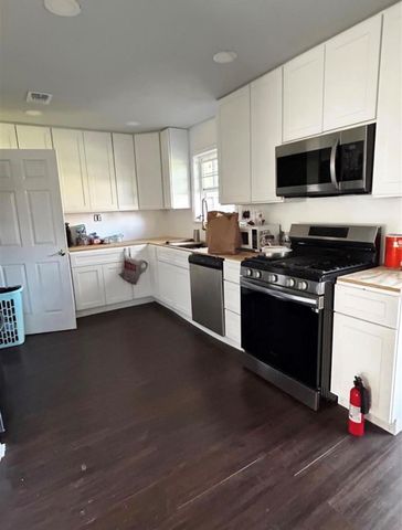 8418 Sonneville Drive, Houston, TX 77080