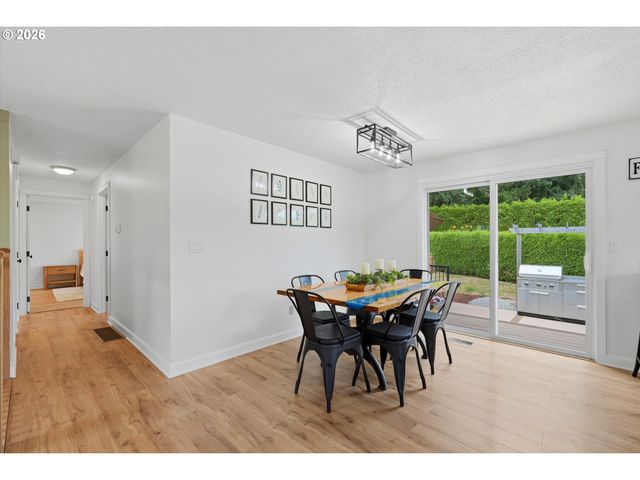 34007 SYKES Rd, St Helens, OR 97051