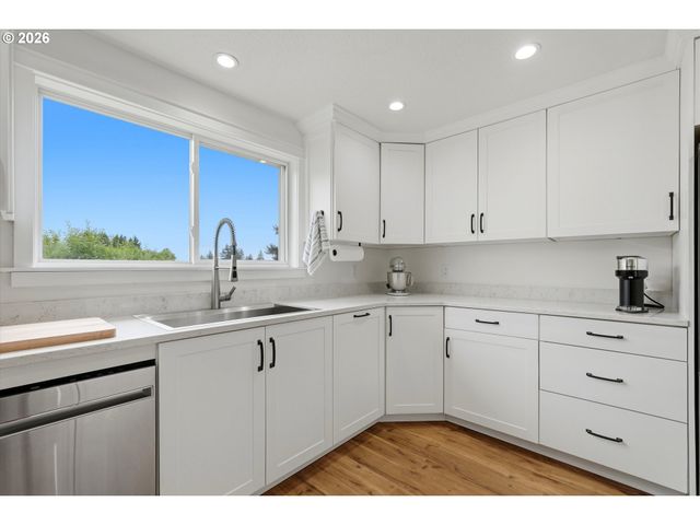 34007 SYKES Rd, St Helens, OR 97051