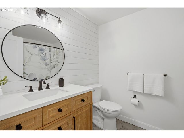 34007 SYKES Rd, St Helens, OR 97051