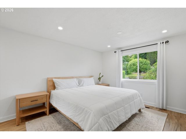 34007 SYKES Rd, St Helens, OR 97051