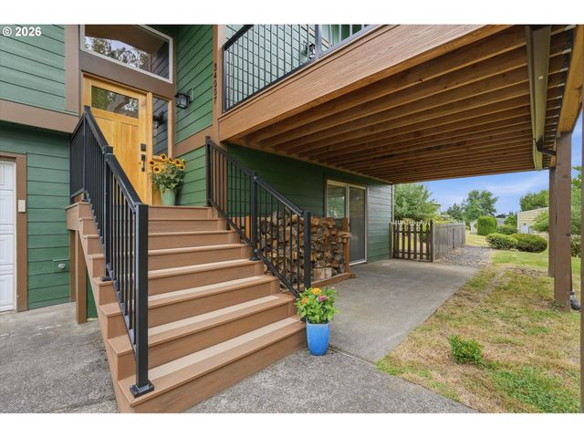 34007 SYKES Rd, St Helens, OR 97051