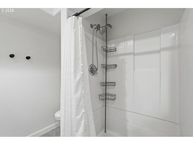 34007 SYKES Rd, St Helens, OR 97051