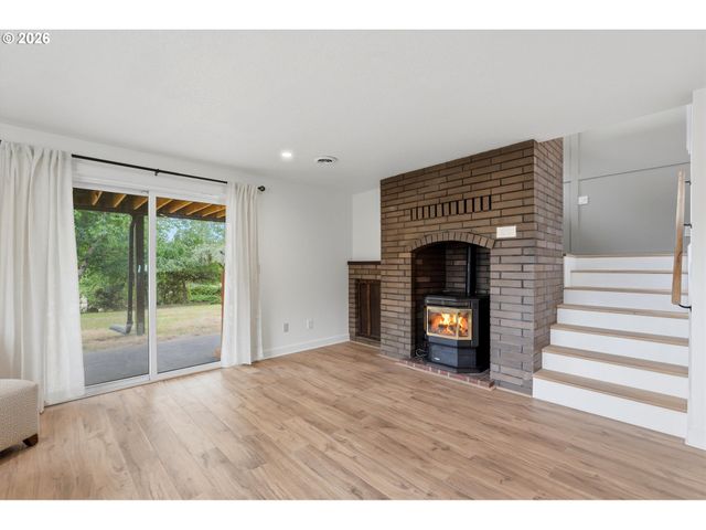 34007 SYKES Rd, St Helens, OR 97051