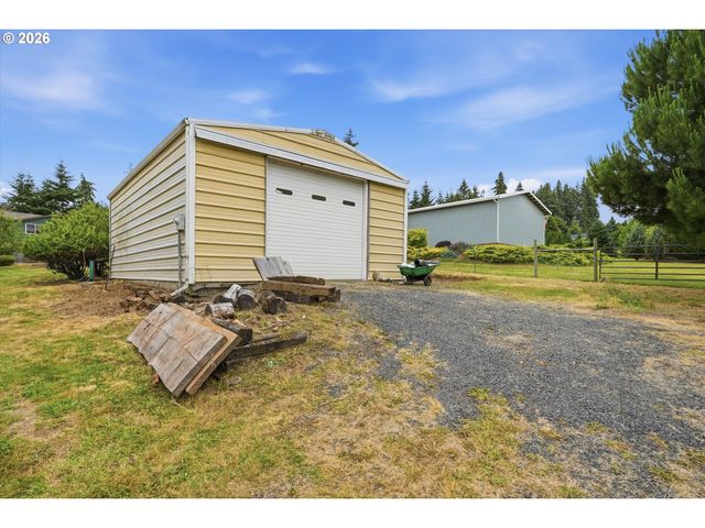 34007 SYKES Rd, St Helens, OR 97051