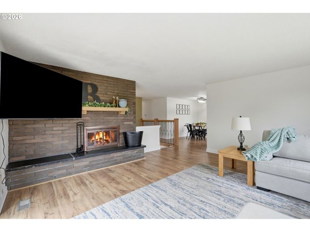 34007 SYKES Rd, St Helens, OR 97051