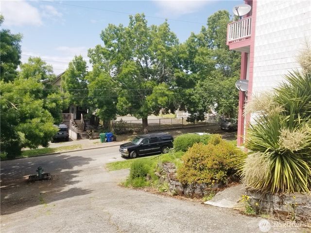 812 29th Avenue S, Seattle, WA 98144
