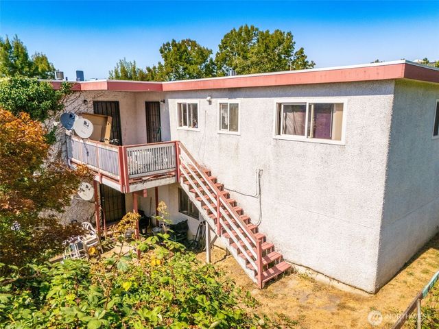 812 29th Avenue S, Seattle, WA 98144