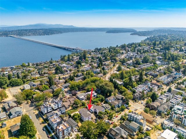 812 29th Avenue S, Seattle, WA 98144