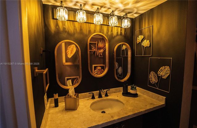 1717 N Bayshore Dr A-3157, Miami, FL 33132