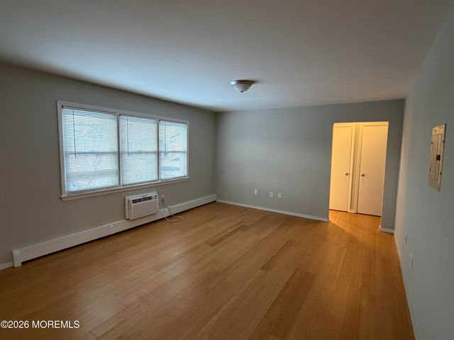 96 East Avenue 76, Atlantic Highlands, NJ 07716