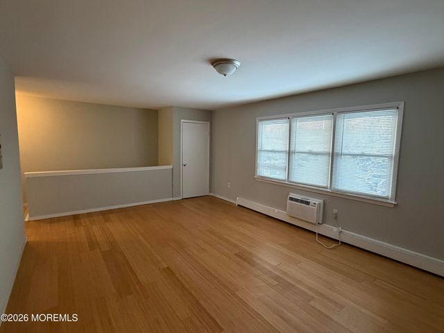 96 East Avenue 76, Atlantic Highlands, NJ 07716