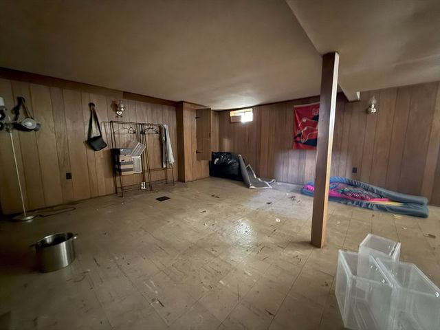 214 Eldridge St, Taunton, MA 02780