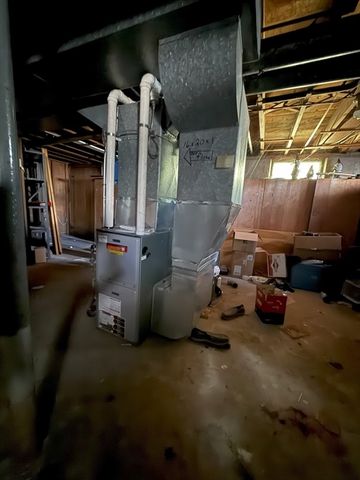 214 Eldridge St, Taunton, MA 02780