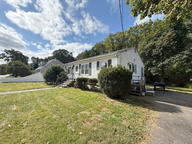 214 Eldridge St, Taunton, MA 02780
