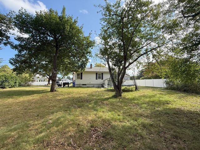 214 Eldridge St, Taunton, MA 02780
