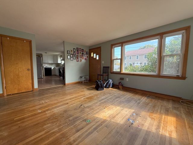 214 Eldridge St, Taunton, MA 02780