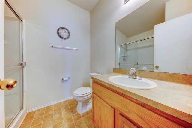 2027 Wooded Oaks Drive, Humble, TX 77396