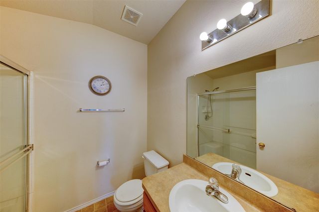 2027 Wooded Oaks Drive, Humble, TX 77396