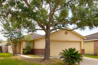 2027 Wooded Oaks Drive, Humble, TX 77396