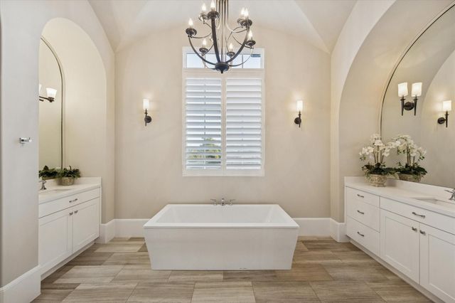 2411 Rosamond Street A, Houston, TX 77098