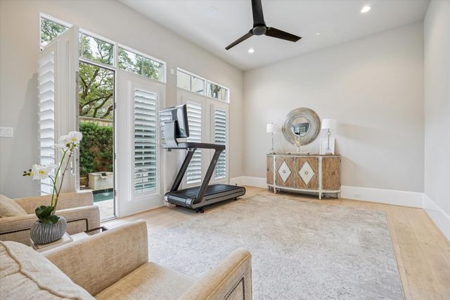 2411 Rosamond Street A, Houston, TX 77098