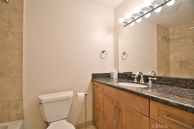 630 The Village 302, Redondo Beach, CA 90277