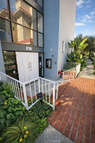 630 The Village 302, Redondo Beach, CA 90277