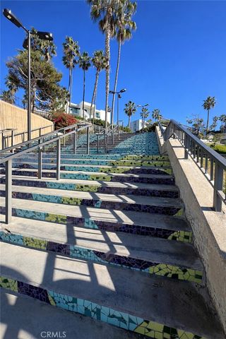 630 The Village 302, Redondo Beach, CA 90277