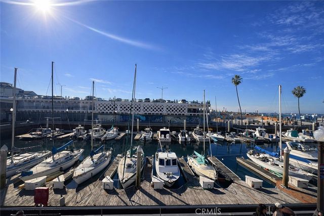 630 The Village 302, Redondo Beach, CA 90277