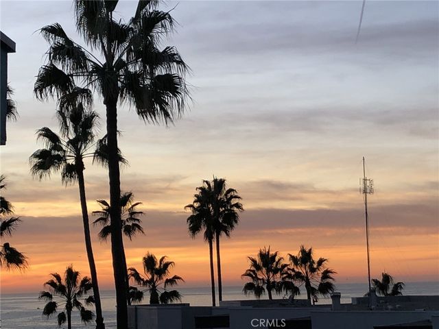 630 The Village 302, Redondo Beach, CA 90277