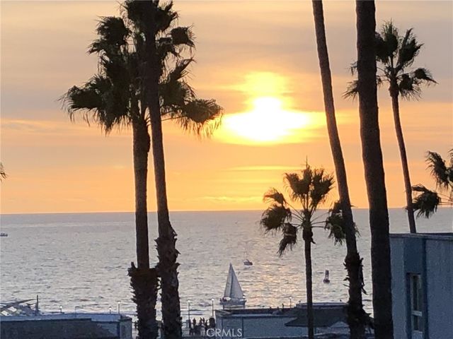 630 The Village 302, Redondo Beach, CA 90277