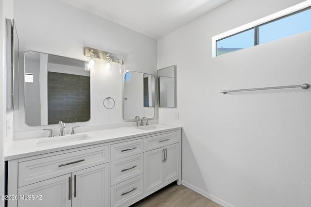 1724 W Sauvignon Drive, Tucson, AZ 85746