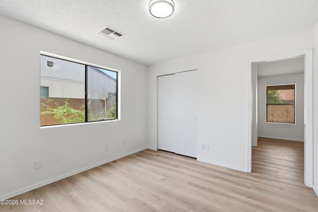 1724 W Sauvignon Drive, Tucson, AZ 85746