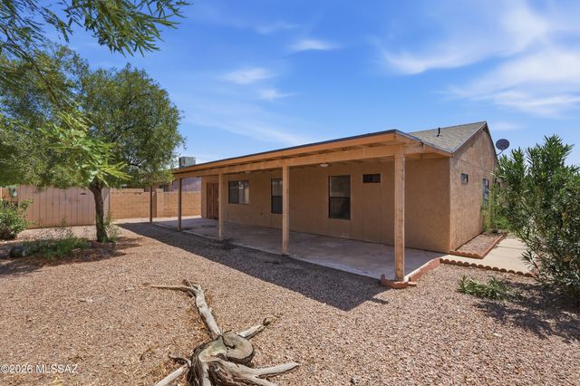 1724 W Sauvignon Drive, Tucson, AZ 85746