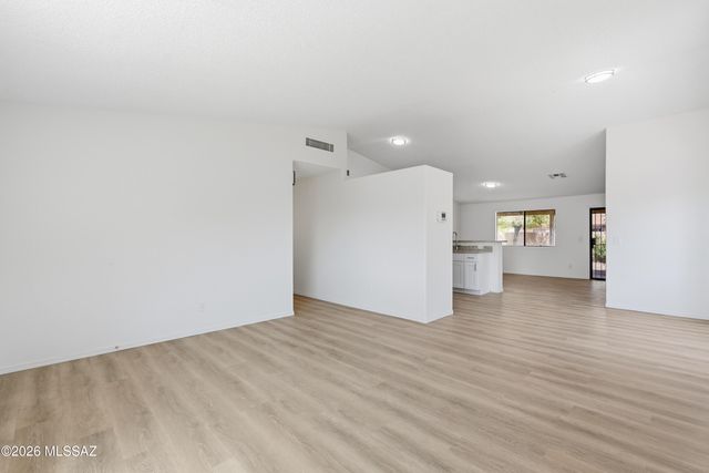 1724 W Sauvignon Drive, Tucson, AZ 85746
