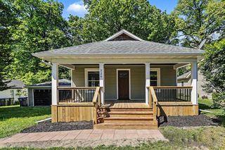 226 S Barker Street, New Buffalo City, MI 49117